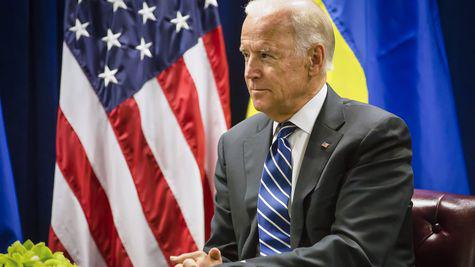 Joe Biden a oficiat casatoria a doi barbati gay in propria sa casa
