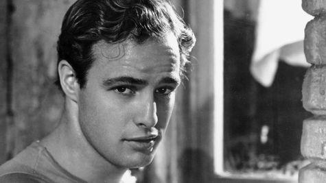 Marlon Brando și bărbații pe care i-a iubit